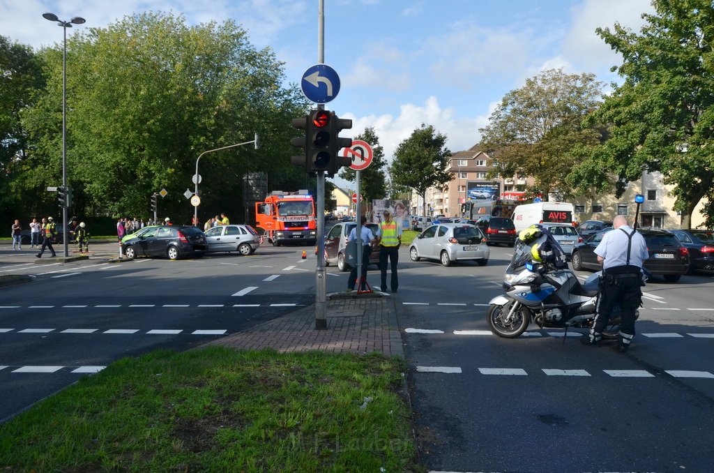 VU Koeln Muelheim Herler Ring Bergisch Gladbacherstr P06.JPG - Miklos Laubert